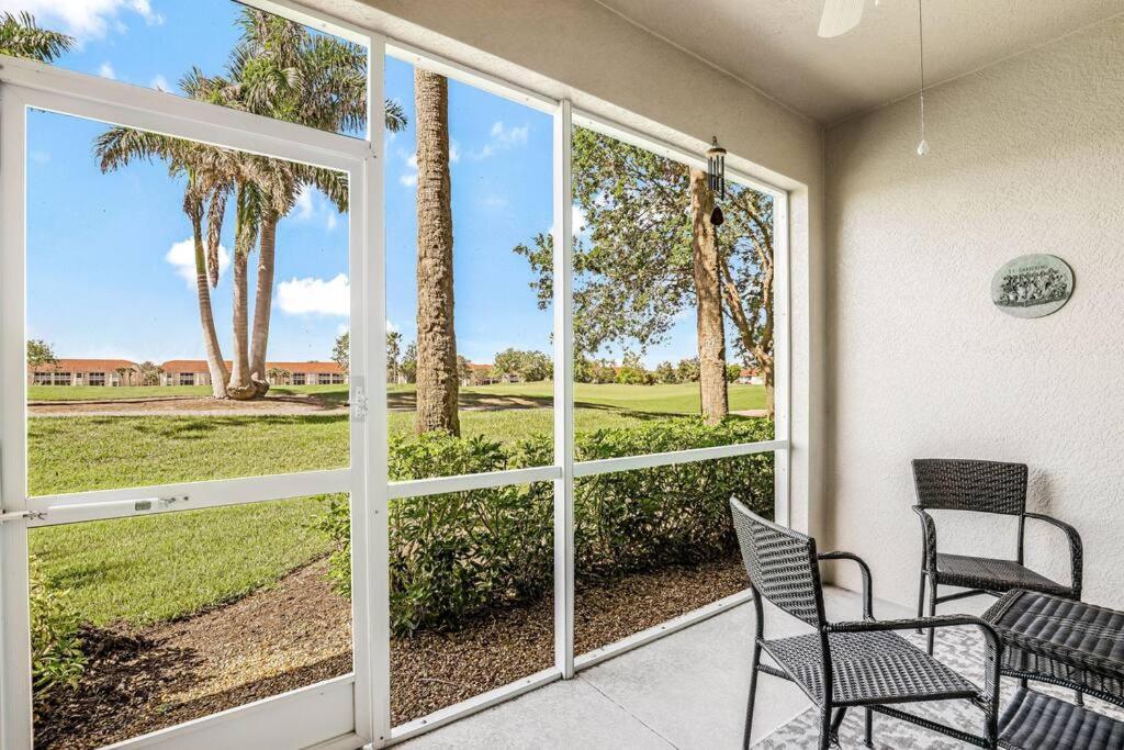 Private Golf Course Condo, Club Membership Available! Naples Exterior photo